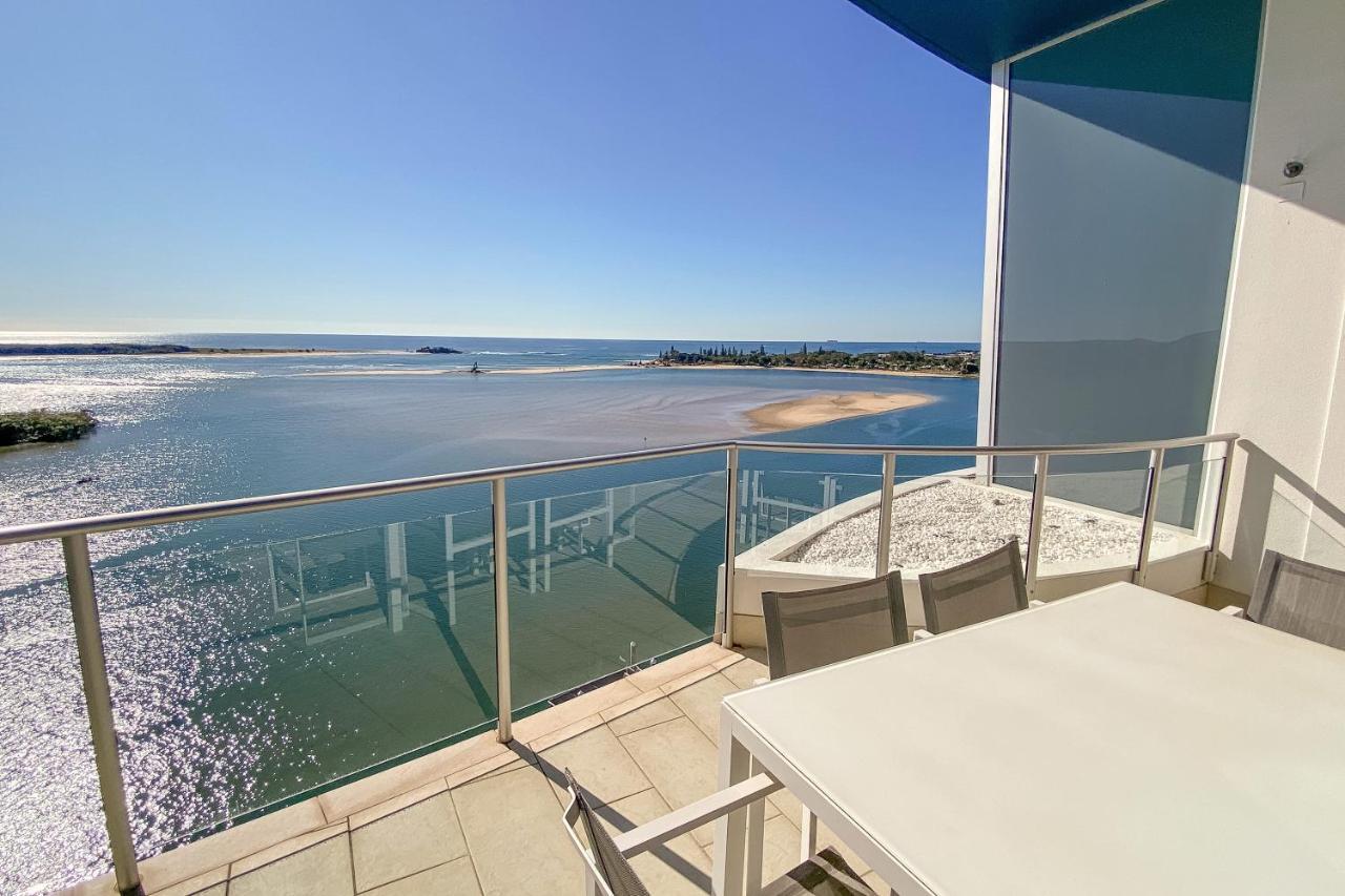 Waves Maroochy River Maroochydore Exterior photo