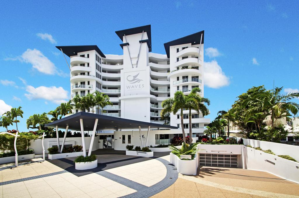 Waves Maroochy River Maroochydore Exterior photo