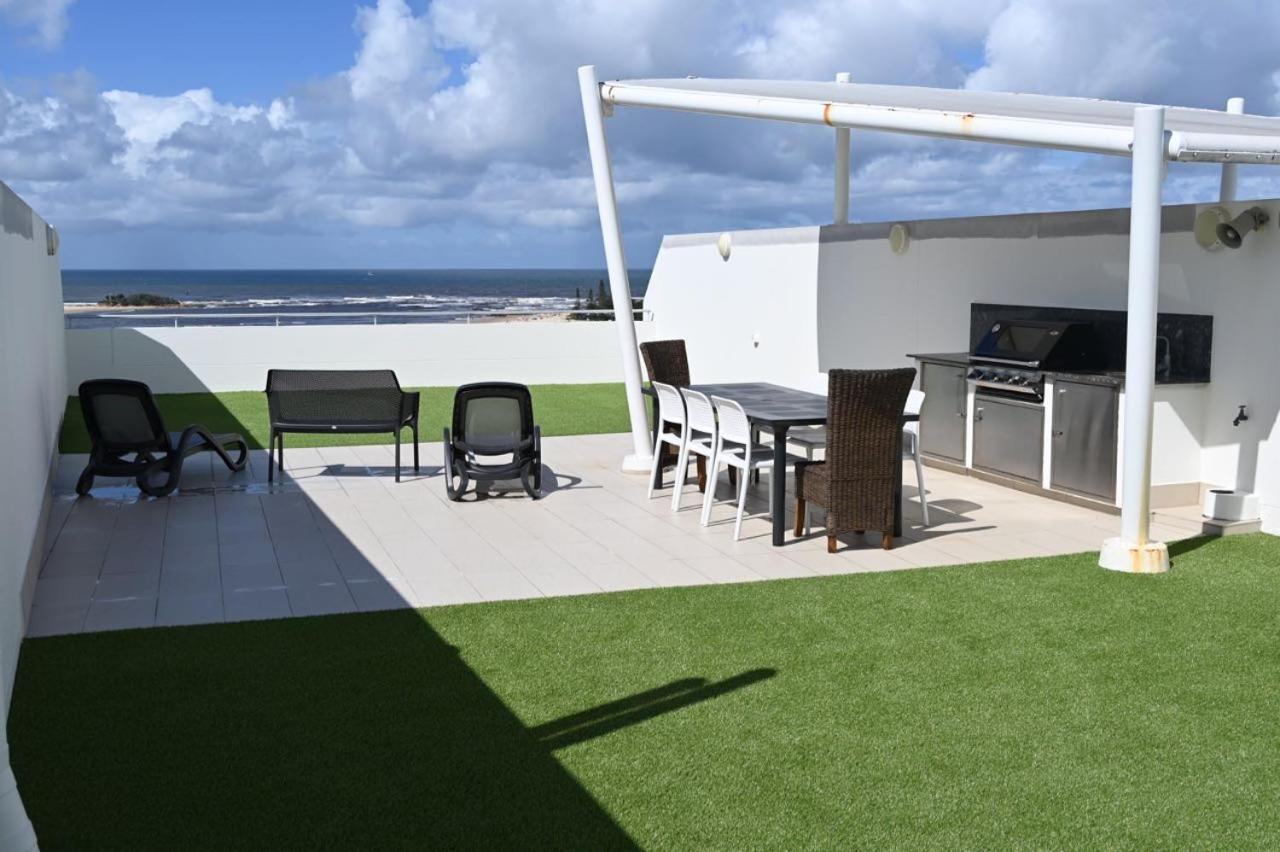 Waves Maroochy River Maroochydore Exterior photo