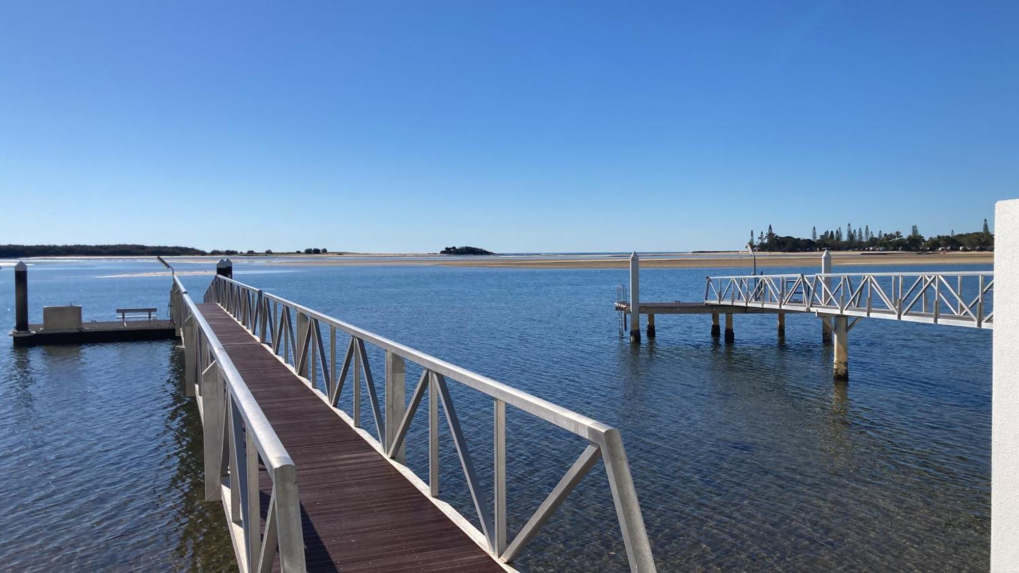 Waves Maroochy River Maroochydore Exterior photo
