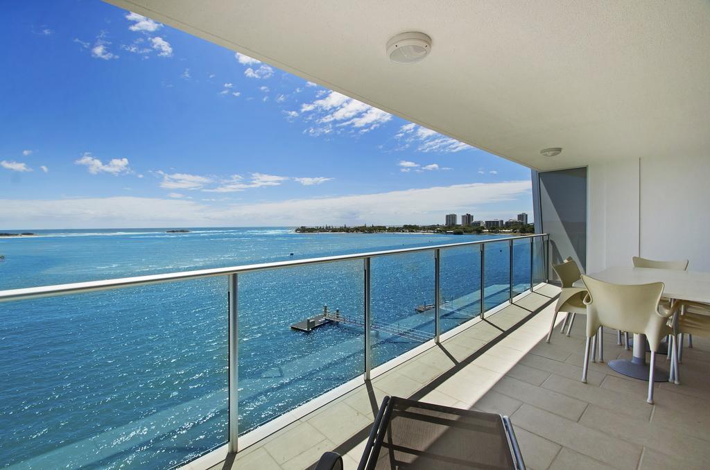 Waves Maroochy River Maroochydore Exterior photo